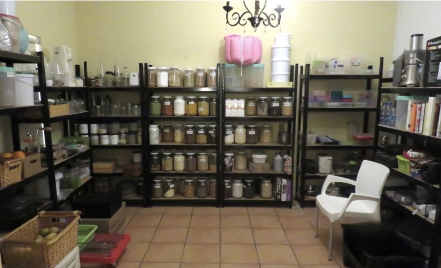 5 Bedroom Property for Sale in Uniondale Western Cape